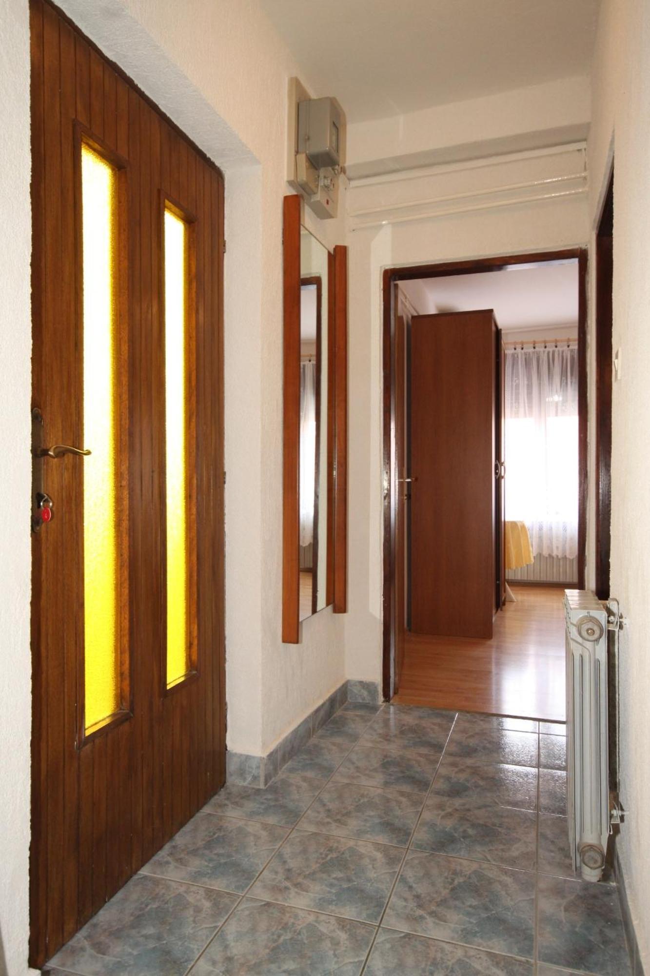 Apartments And Rooms With Parking Space Мали-Лошинь Экстерьер фото